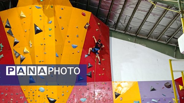 معرفی ورزش سنگ‌نوردی به دانش‌آموزان کهگیلویه و بویراحمد