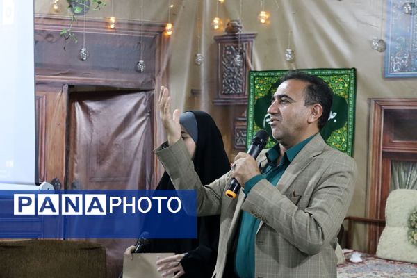 برنامه قرآنی «رواق» میزبان محفلی قرآنی