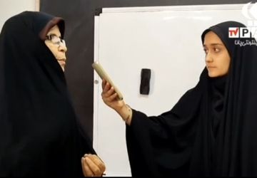 دیدگاه معلمان دبیرستان حضرت فاطمه زهرا(س) در مورد دستاوردهای انقلاب اسلامی