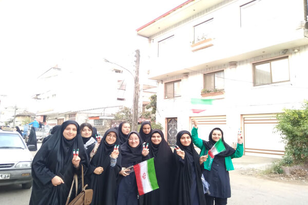 13 آبان و حضور حداکثری دانش‌آموزان املشی