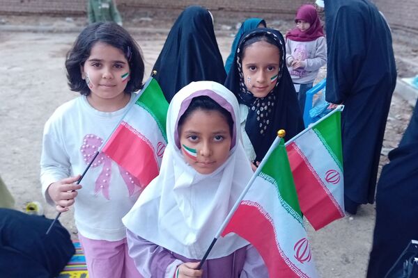مراسمی به یاد شهدای میناب در رباط‌کریم