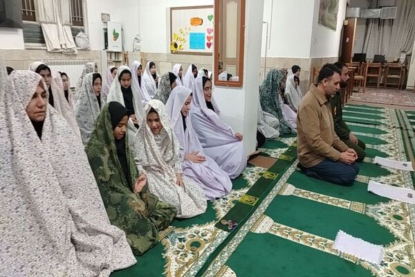 جلسه بصیرتی  در آموزشگاه شهید مجید دهنوی
