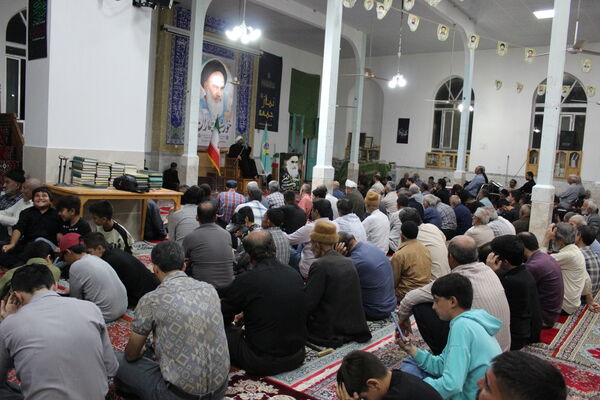 برگزاری مراسم گرامیداشت سالگرد ارتحال امام خمینی (ره) در شهر درق