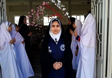 محفل انس با قرآن به یاد حاج قاسم سلیمانی در دبستان دخترانه سیدکاظم حسینی