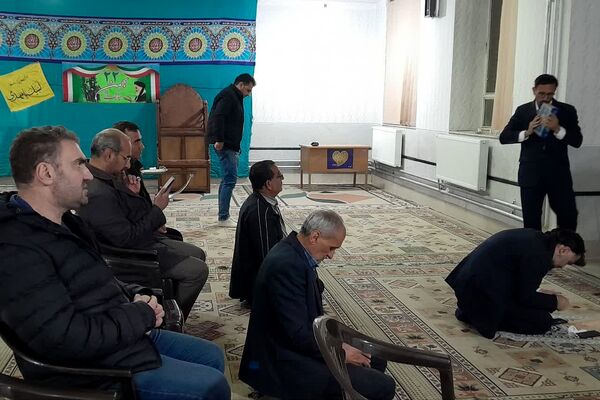 مراسم ایام الله دهه فجر در دبیرستان معارف صدرای ولایت