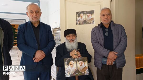 قلب فرهنگیان در ماتم امام قائد شهید