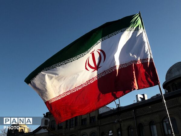 خروش مردم همدان در فراق امام امت
