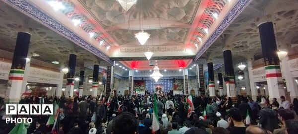 آرام گرفتن پیکر شهید سپهبد عبدالرحیم موسوی در حریم امن فاطمی