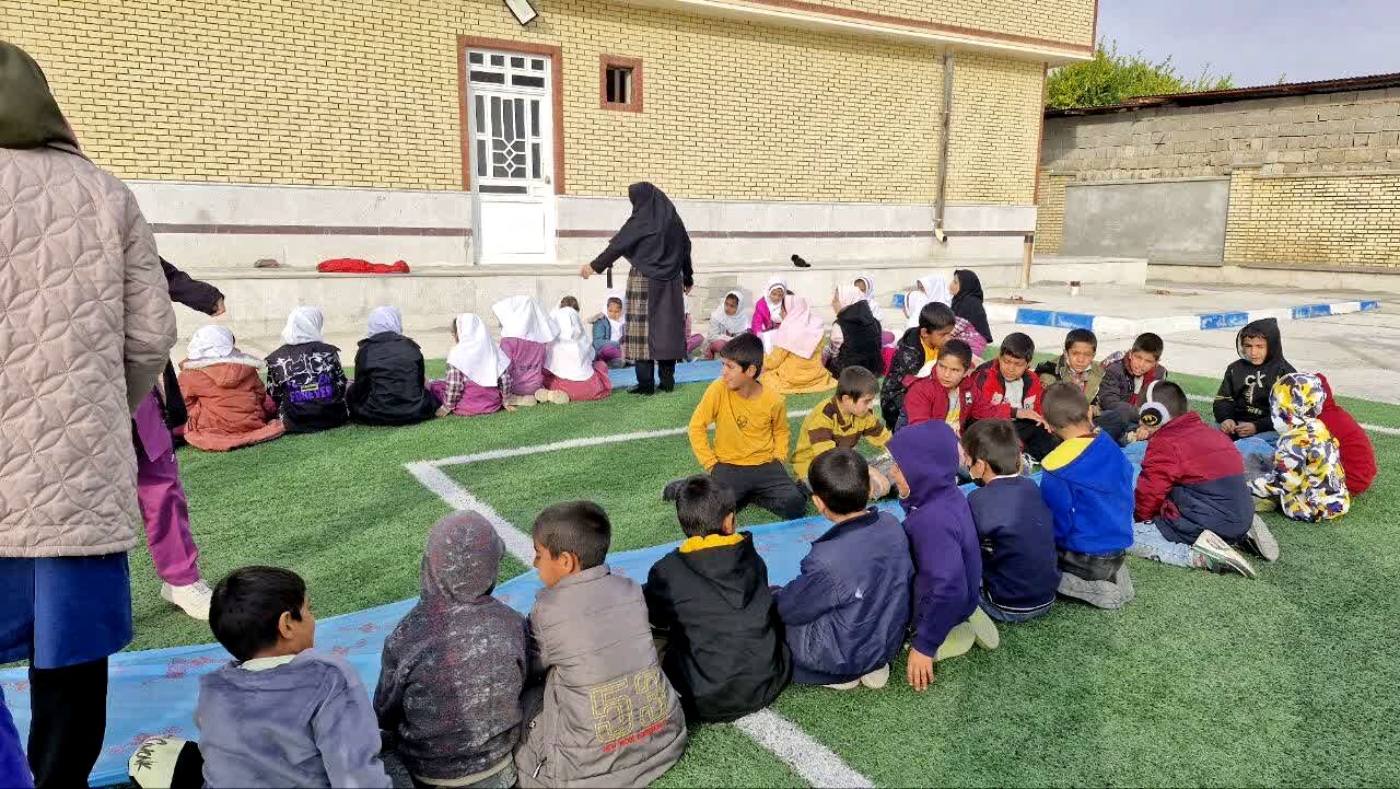 پویش صبحانه سالم در مدارس روستایی شهرستان باشت