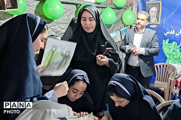 آموزش میهن‌پرستی در میدان عمل؛ روایت آموزش و پرورش از حضور دانش‌آموزان در تجمعات
