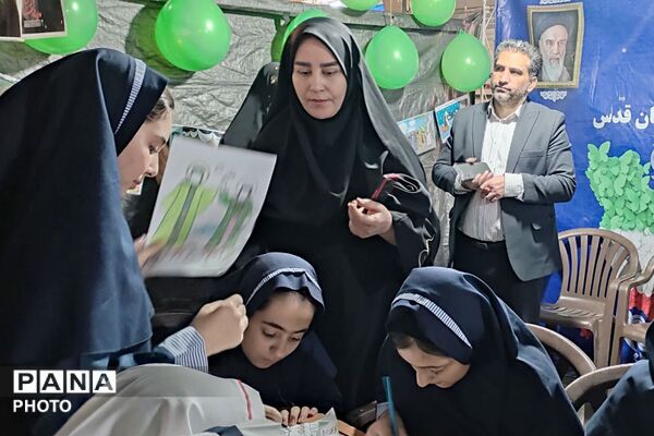 آموزش میهن‌پرستی در میدان عمل؛ روایت آموزش و پرورش از حضور دانش‌آموزان در تجمعات