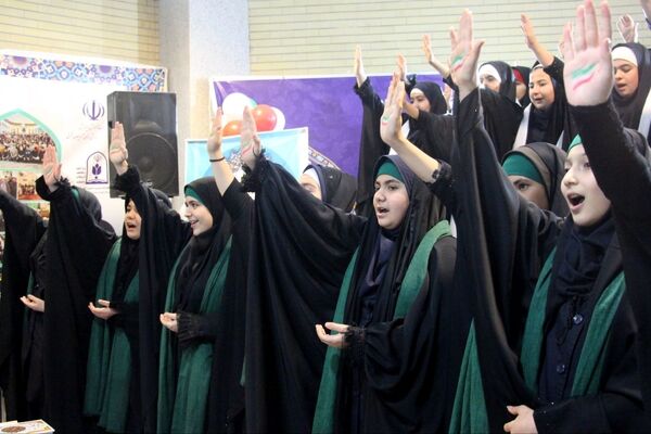 فعالیت‌های دانش‌آموزی ناحیه ۵ تبریز در نمایشگاه قرآن