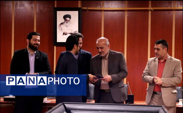 مراسم تجلیل از خبرنگاران پانا گلستان