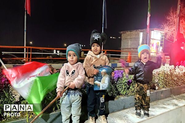 کودکان پای کار ایران در تجمعات مردمی شهر بار