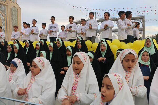 مراسم جشن روزه اولی‌ها در حرم حضرت زینب (س) خواهر امام رضا(ع)