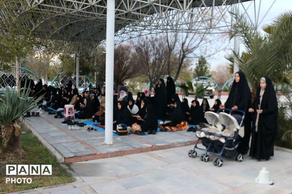 قرچک، نوروز را با اقتدا به شهدا آغاز کرد