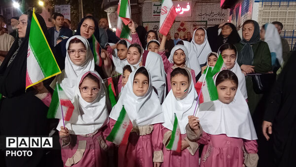 میدان‌داری دانش‌آموزان سملقانی در میدان مقاومت