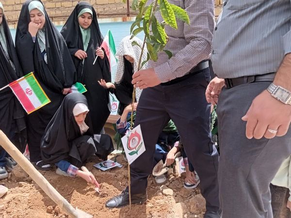 هر نهال، یک امید برای ایران