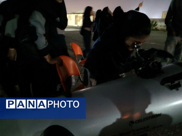 رصد آموزشی ماه در مدرسه حضرت فاطمه(س) میناب؛ گامی برای پرورش استعدادهای نجومی