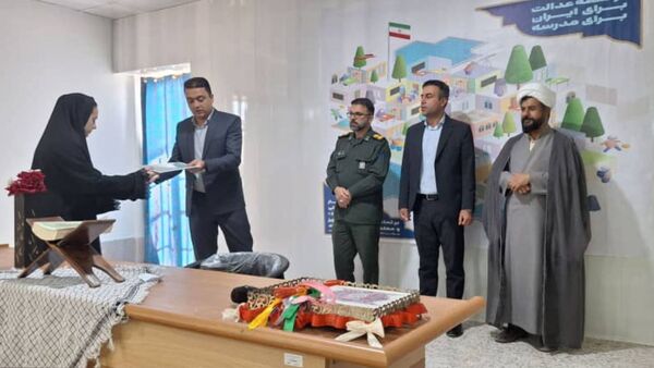 جشن آغاز سال تحصیلی و گرامیداشت هفته دفاع مقدس در دبستان زهرای اطهر