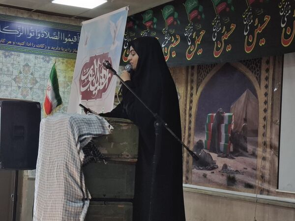مراسم بدرقه دانش‌آموزان دختر مدارس شهرستان ملارد به مناطق عملیاتی جنوب کشور 