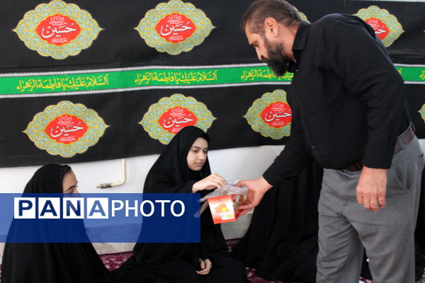 دیدار جمعی از دانش آموزان دبیرستان فاطمه الزهرا (س) با امام جمعه سملقان