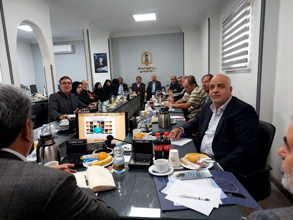 نشست مشترک مجامع خیرین مدرسه ساز خراسان رضوی با رئیس جامعه خیرین مدرسه ساز کشور