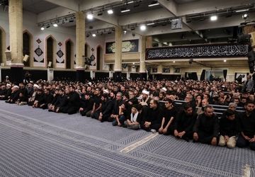 برگزاری مراسم شام غریبان حسینی در حسینیه امام خمینی(ره)