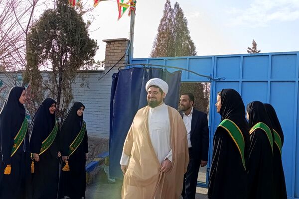 زنگ انقلاب در ملارد با حضور مدیرکل آموزش و پرورش شهرستانهای تهران نواخته شد