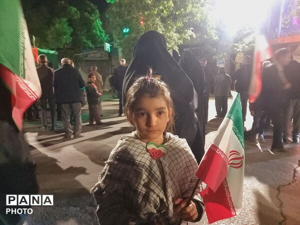 حضور پرشور مردم تویسرکان در راهپیمایی «تا پای جان برای ایران»