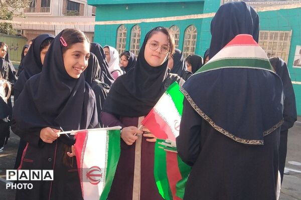 جشن جوانه ها در مدارس ناحیه دو شهرری 