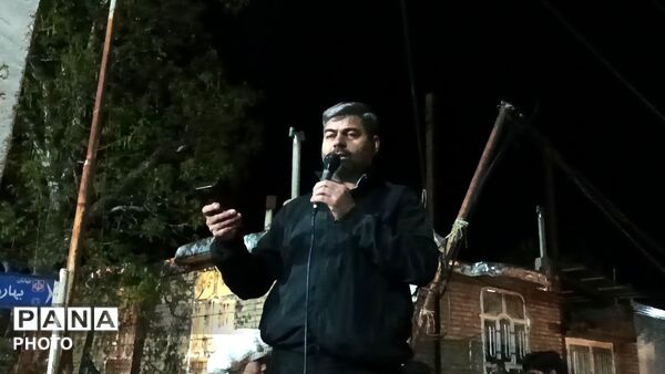 پنجاه و یک شب در کنار هم به عشق رهبر و وطن 
