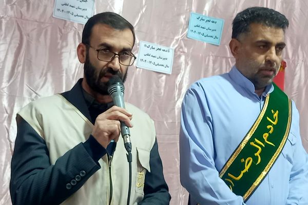 مدرسه شهید لطفی بهارستان‌دو میزبان جشن دهه فجر 