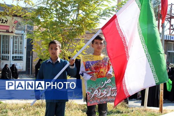 برگزاری راهپیمایی ۱۳ آبان در شهر درق 