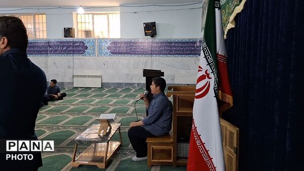 برپایی کرسی آزاد اندیشی دانش آموزی با حضور فعال فرهنگی آرژانتینی تبار در قم