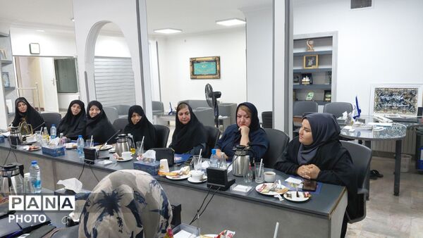 سومین جلسه شورای بانوان خیر مدرسه‌ساز خراسان رضوی 