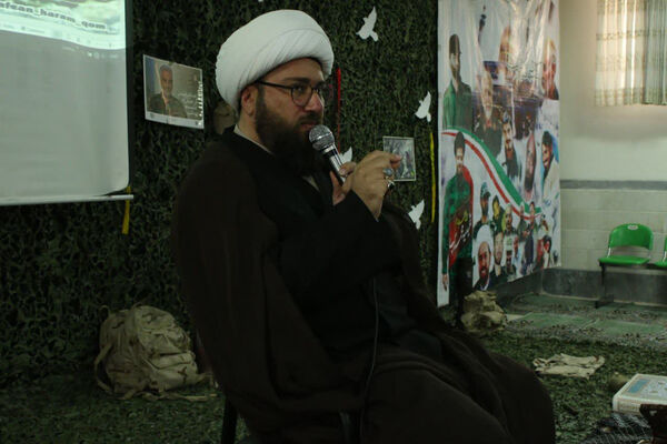 جلوه‌هایی از یادواره شهدای دبیرستان سید احمد فاتحی یک قم