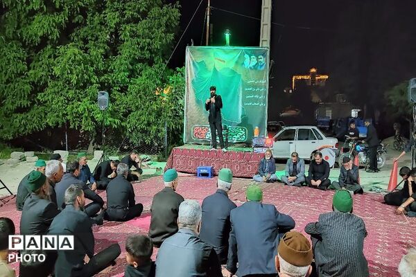 هیئت زنجیر زنی در هشتمین شب از ماه محرم الحرام در حسینیه شهدای شهر بار