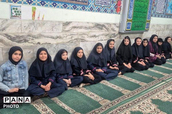 کارگاه آموزشی "هویت دخترانه و  افزایش عزت‌نفس" ویژه دانش‌آموزان پایه ششم دبستان هدی 