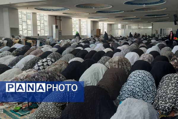 اقتدار مردم شهرستان لردگان در نماز جمعه