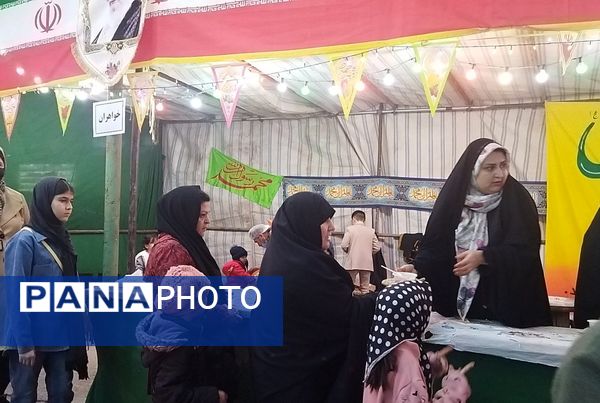 گذری بر موکب های پذیرایی مهدیه در شب میلاد حضرت مهدی (ع)