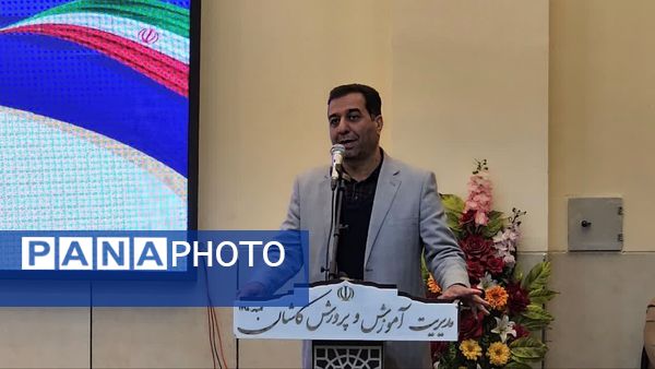 مراسم افتتاحیه مدرسه خیرساز شهیدان بارفروش در کاشان