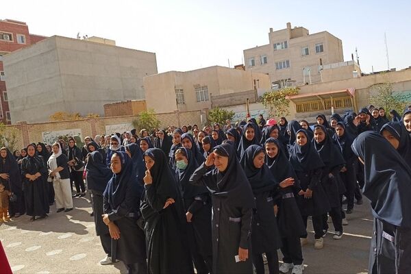 «شکوفه جوانه‌ها»