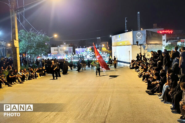 بجنورد یکپارچه در سوگ حسین(ع)