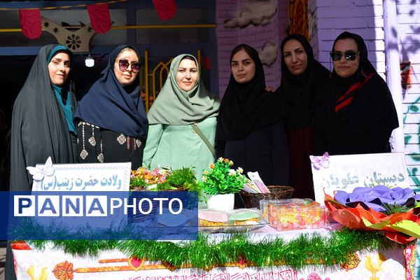 جشن میلاد حضرت زینب(س) با حضور مادران پرستار در دبستان علویان بهارستان‌دو