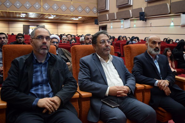 تجلیل از تلاش‌های بی‌وقفه مربیان در همایش خانواده بزرگ پرورشی