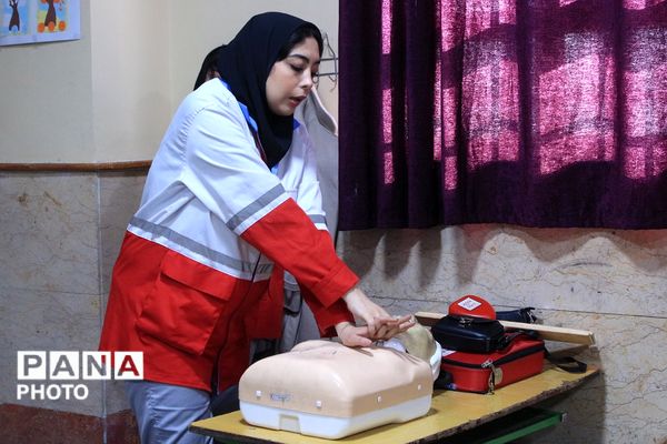 اجرای اولین دوره آموزشی کیفیت‌بخشی سلامت و تندرستی در بهارستان‌دو