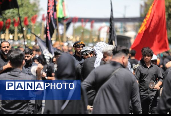 ظهر تاسوعا در جوار حرم مطهر رضوی