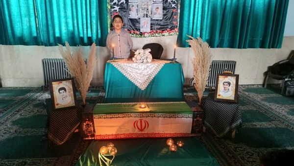 طرح‌ملی‌لاله‌های‌روشن و یادواره شهدای دانش آموز در مدرسه هیات امنایی فرهنگ و  مدرسه شهید رجایی شهرستان قدس