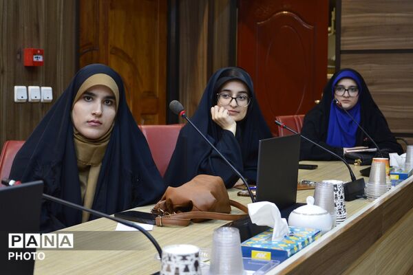 نشست خبری مدیرکل آموزش و پرورش شهرستان‌های استان تهران با خبرنگاران پانا